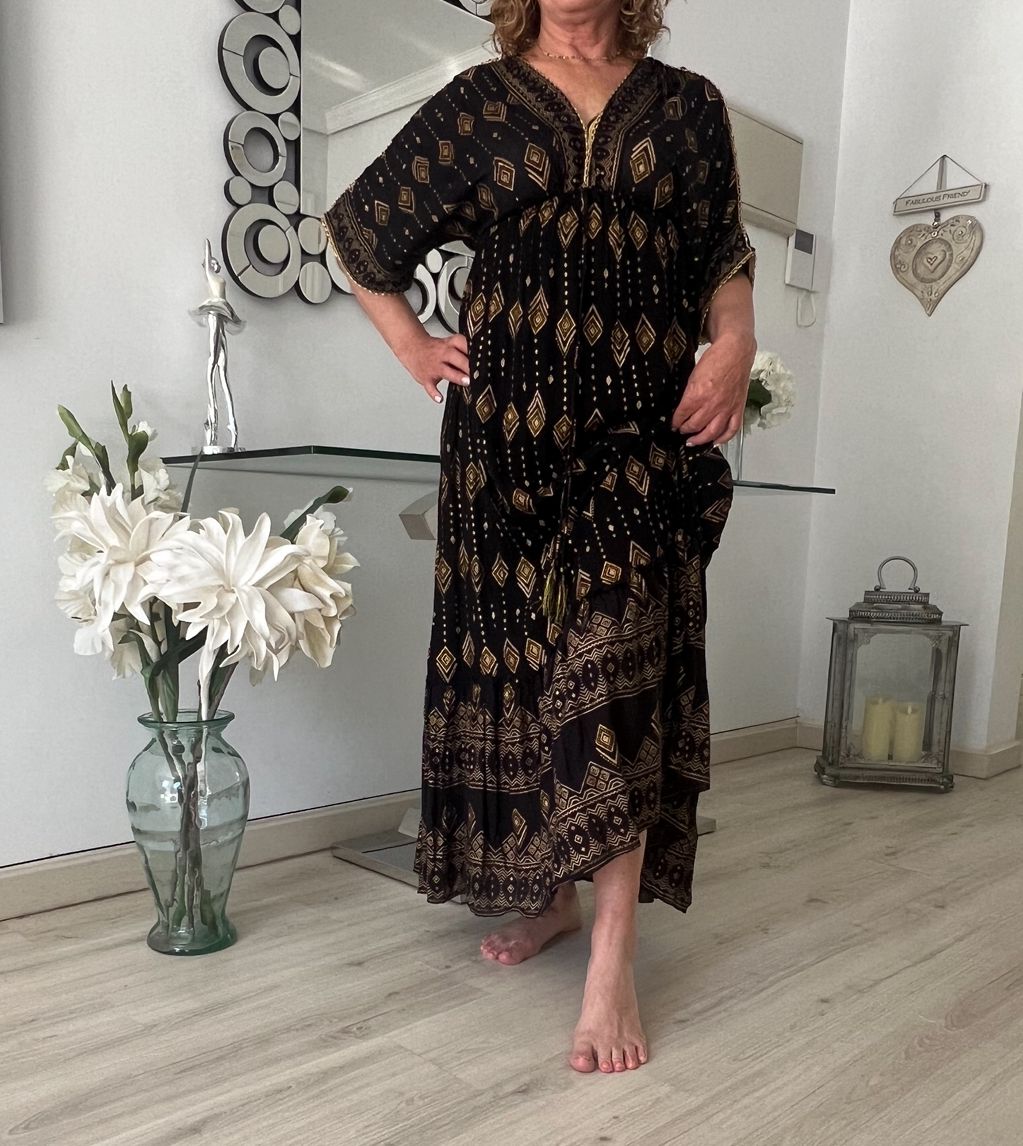 Women's boho style long dress The Costa del Closet Women's boho style long dress The Costa del Closet